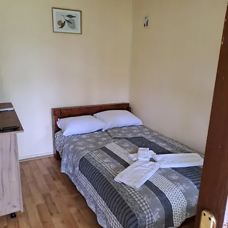 Marley Kuca Za Odmor * Besenovacki Prnjavor