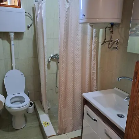 Marley Kuca Za Odmor