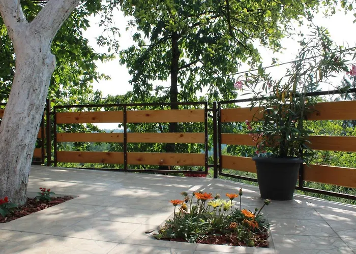 Marley Kuca Za Odmor