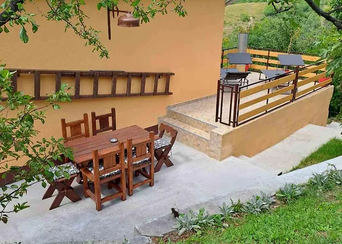 Marley Kuca Za Odmor * Besenovacki Prnjavor